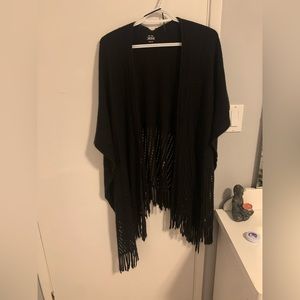 Est 1982 Ardene Black Pancho